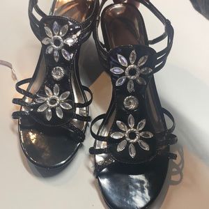 Attention black wedge sandals 2.5” wedge, Sz 8.5